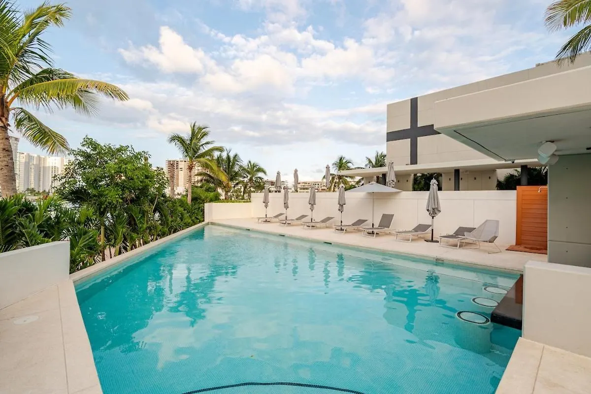 Exclusive Water Front Villa Cancun