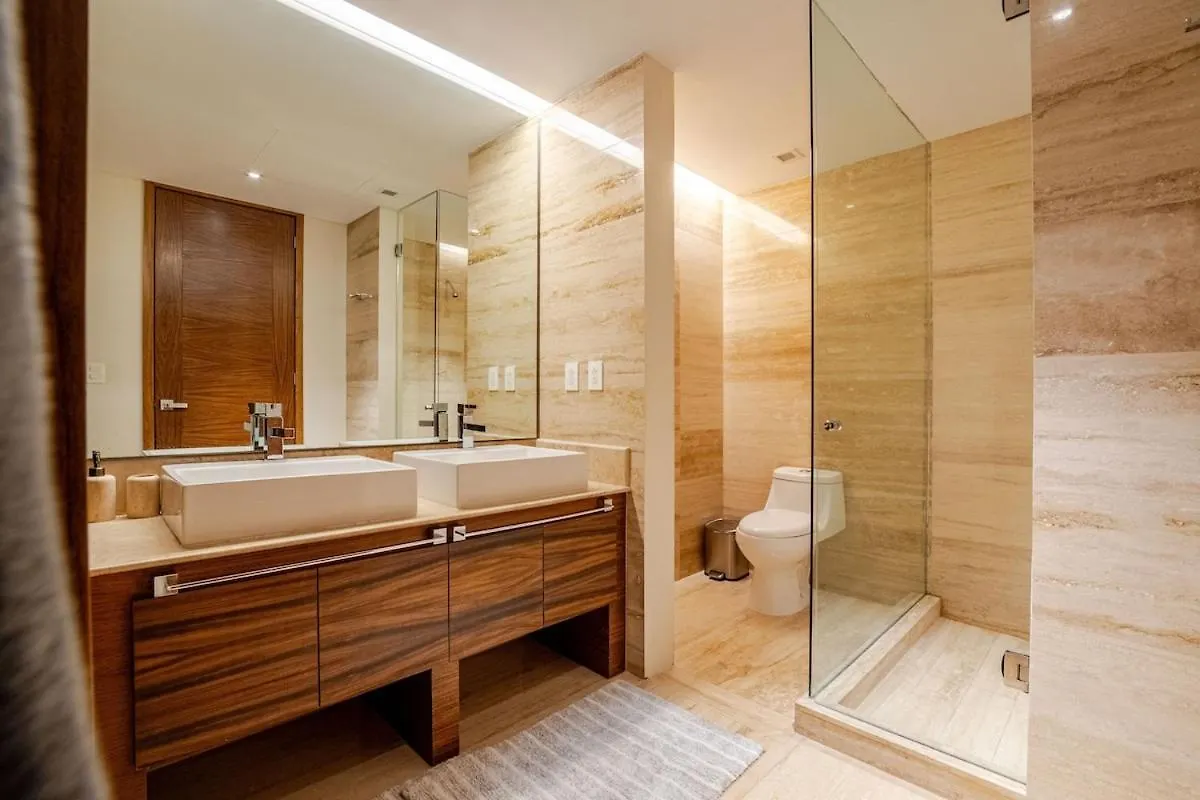Exclusive Water Front Villa Cancun Mexico