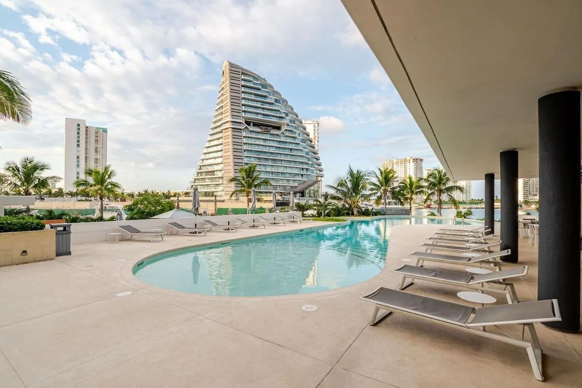 Exclusive Water Front Villa Cancun
