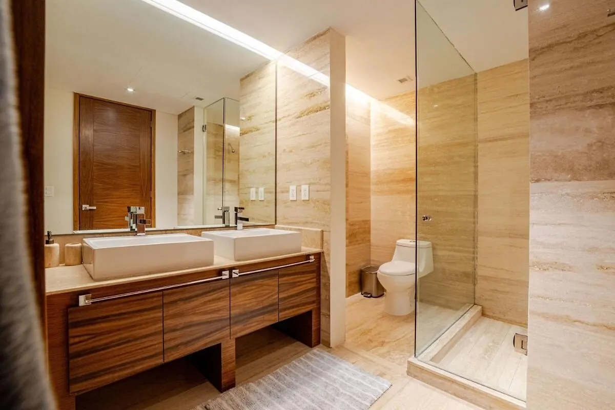 Exclusive Water Front Villa Cancún